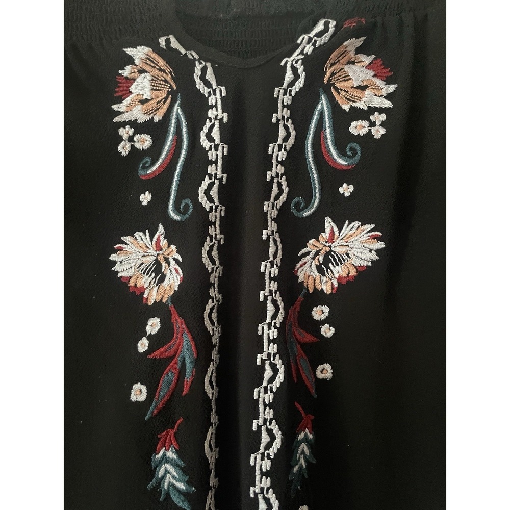 Love Fire XS Black Off Shoulder Embroidered Boho Mini Dress Floral Ruffle Hem - Picture 3 of 8